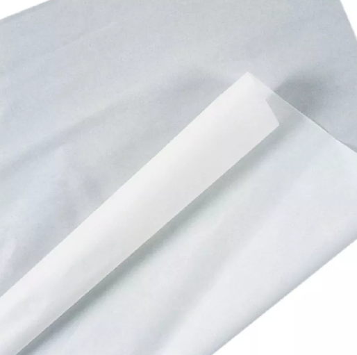 El papel de seda blanco PAPSEDABLA es liviano, suave y versátil, ideal para envolver productos, decorar candy bar y realizar manualidades.Perfecto para emprendimientos, eventos, regalos y presentaciones premium.Medida: 50 x 70 cm. Presentación: 1 hoja
